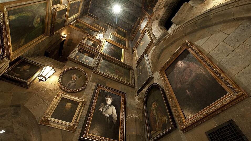 Auf Pottermore kann man die Harry-Potter- B&uuml;cher nacherleben. Wer will, kann sich selbst im Fach Zaubertr&auml;nke versuchen.