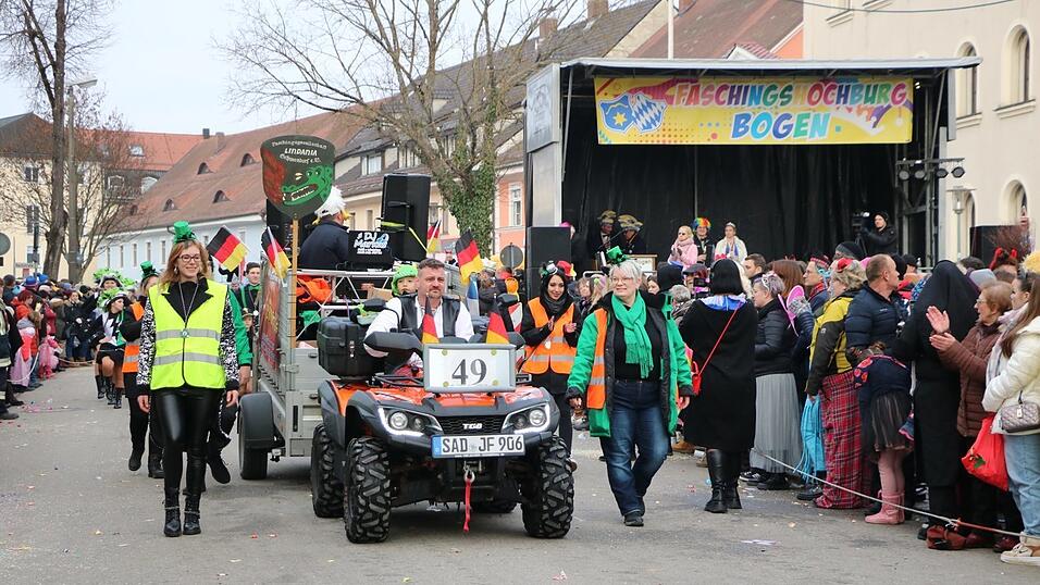Beim Bogener Faschingsumzug war einiges geboten.