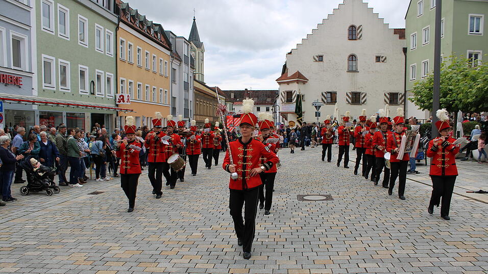 Das sind die sch&ouml;nsten Bilder vom Jubil&auml;umsfestzug.