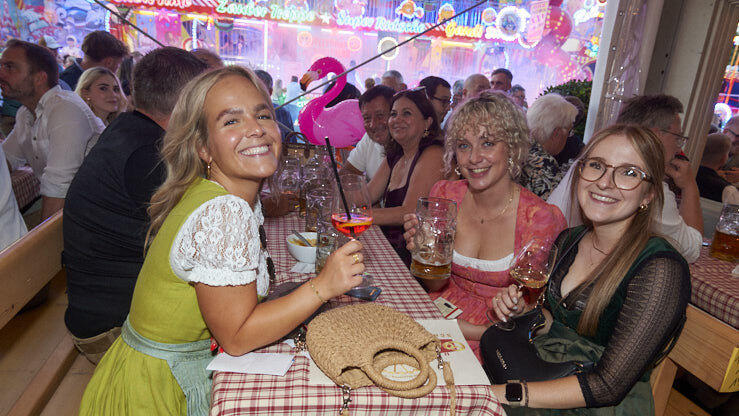 Die Partybilder vom Freitag, 7. August, aus dem Festzelt Lechner. Die Partybilder vom Freitag, 7. August, aus dem Festzelt Lechner.