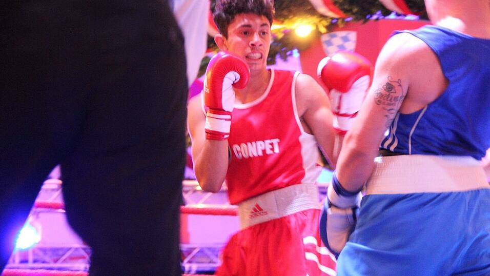 Im Lechner-Festzelt hie&szlig; es am Sonntag wieder 'Let&acute;s get ready to rumble'.