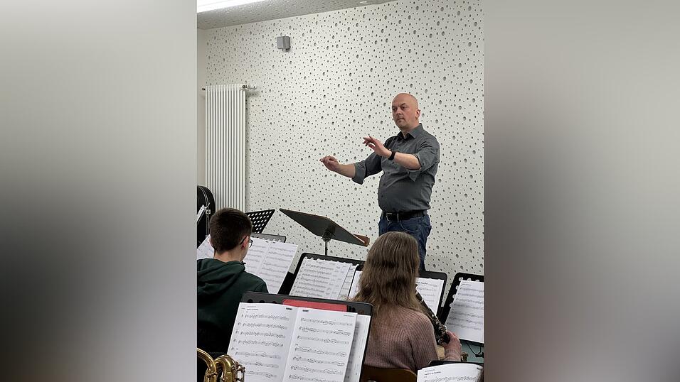 Der neue Dirigent Christian Englmeier