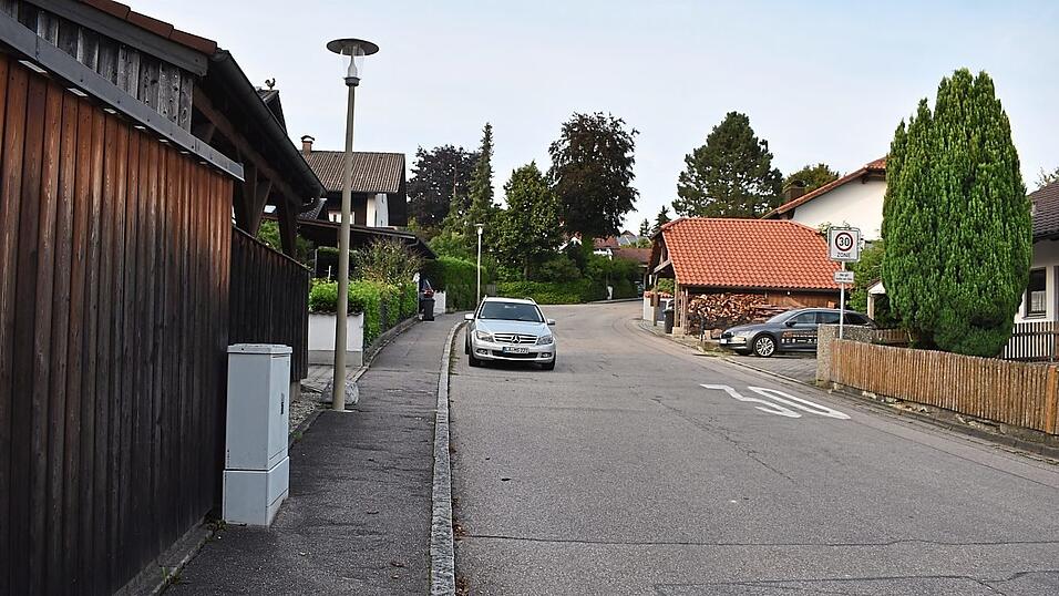 Die Sebastianstraße (links) muss in den nächsten Jahren saniert werden - sie ist verhältnismäßig lang. Die Sebastianstraße (links) muss in den nächsten Jahren saniert werden - sie ist verhältnismäßig lang.