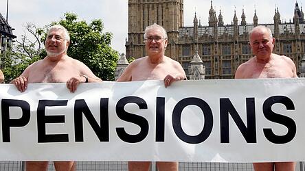 Britische Pension&auml;re protestierten in der Vergangegnheit mehrfach gegen Rentenreformen durch Regierung.