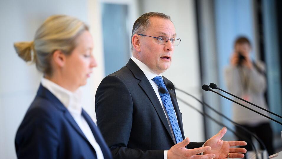 Die AfD-Fraktionsspitze um Alice Weidel und Tino Chrupalla hatte einen Ausschluss Wenzels beantragt.