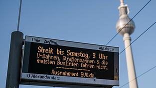 Verdi ruft zum nächsten Warnstreik bei der BVG auf. (Archivbild)