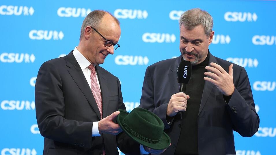 Beim CSU-Parteitag vor einem Jahr war die Stimmung in der Union noch deutlich besser - inzwischen hadern auch in der CSU viele mit der Regierungsarbeit von Kanzler Friedrich Merz (CDU). (Archivbild) Beim CSU-Parteitag vor einem Jahr war die Stimmung in der Union noch deutlich besser - inzwischen hadern auch in der CSU viele mit der Regierungsarbeit von Kanzler Friedrich Merz (CDU). (Archivbild)
