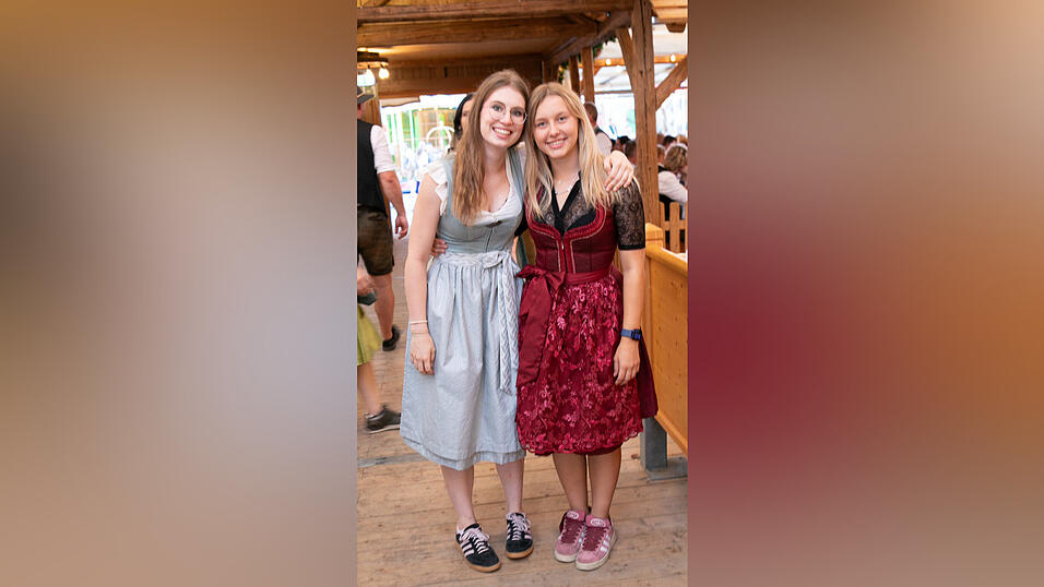 Die Partybilder vom Freitag, 15. August, aus dem Festzelt Nothaft. Die Partybilder vom Freitag, 15. August, aus dem Festzelt Nothaft.