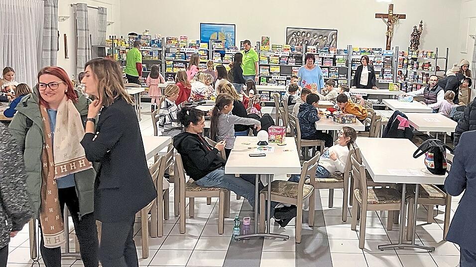 Alt und Jung haben bei den Spieletagen ihren Spaß. Alt und Jung haben bei den Spieletagen ihren Spaß.