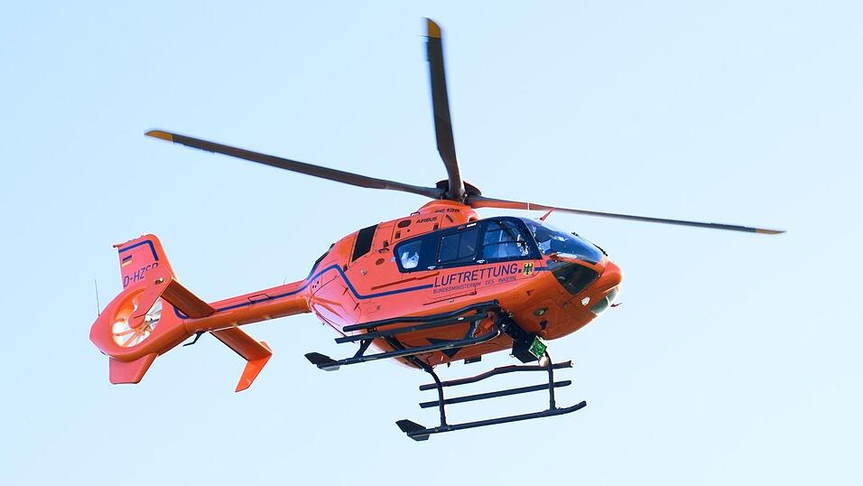 Mit lebensgef&auml;hrlichen Verletzungen kam der Mann in die Klinik, wo er nachts starb. (Symbolbild)