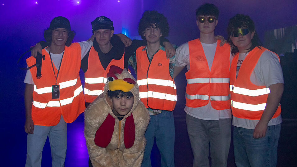 So feierten die Sch&uuml;ler der FOS/BOS Deggendorf den Unsinnigen Donnerstag.