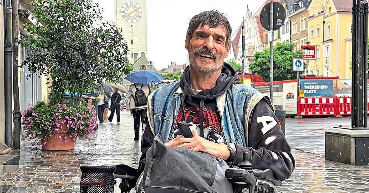 Wie Rollstuhlfahrer Robert (62) die Magie des Gäubodenvolksfestes erlebte