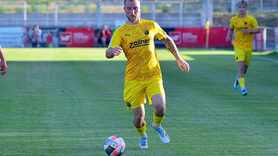 Jonas Goß, in den ersten beiden Punktspielen in der Startelf, kam in Dingolfing nicht zum Einsatz. Jonas Goß, in den ersten beiden Punktspielen in der Startelf, kam in Dingolfing nicht zum Einsatz.