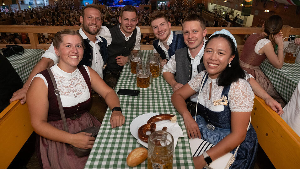 Die Partybilder vom Montag, 14. August 2023, aus dem Festzelt Weckmann.