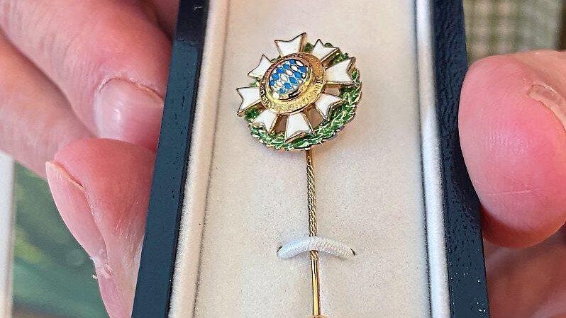 So sieht das Ehrenzeichen aus.