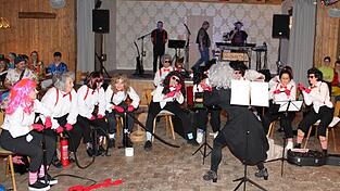 Ein Orchester mit Tönen der besonderen Art Ein Orchester mit Tönen der besonderen Art