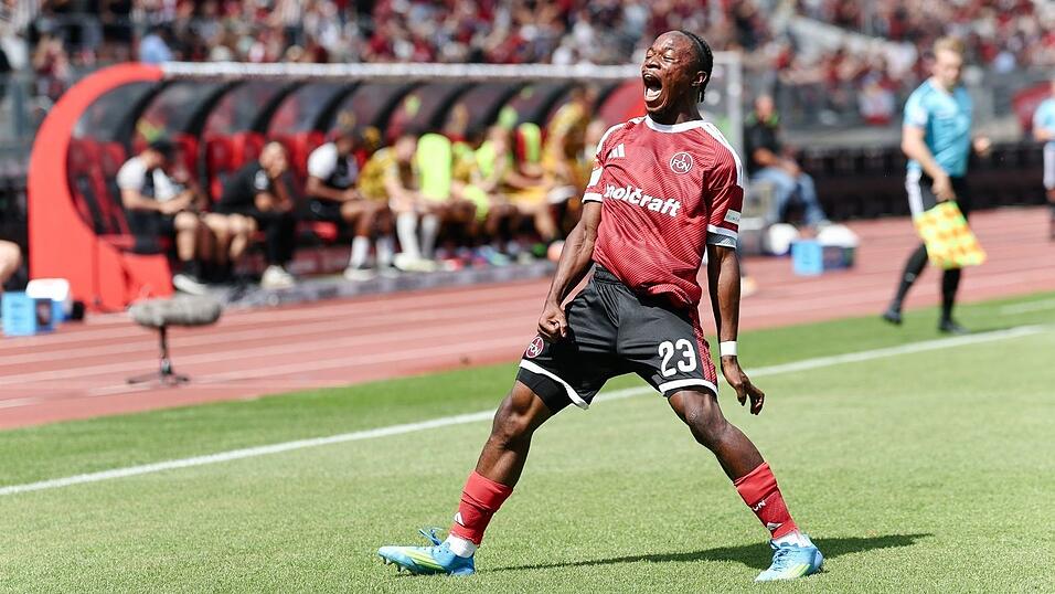 Nürnbergs Drei-Tore-Mann vom ersten Spieltag: Mohamed Alì Zoma. (Archivbild) Nürnbergs Drei-Tore-Mann vom ersten Spieltag: Mohamed Alì Zoma. (Archivbild)