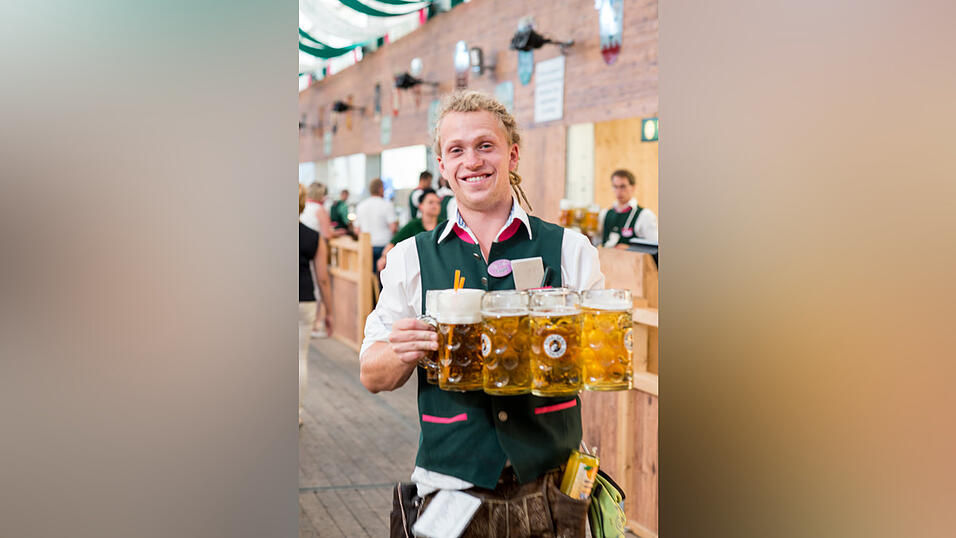 Impressionen vom Gäubodenvolksfest. Foto: Ulli Scharrer Impressionen vom Gäubodenvolksfest. Foto: Ulli Scharrer