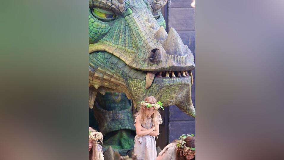 Eindr&uuml;cke von der Premieren-Gruppe. Fotos: Th. Linsmeier