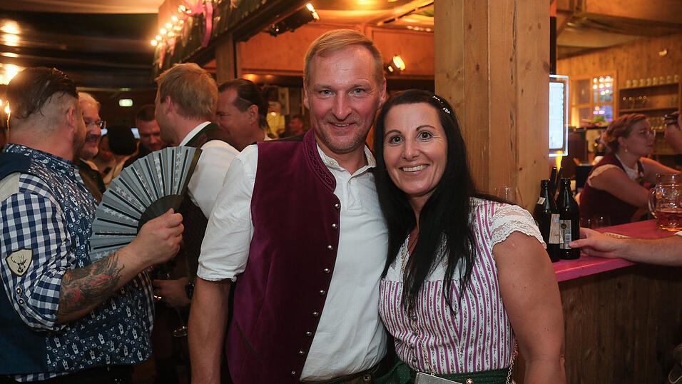 Die Partybilder vom Dienstag, 15. August 2023, aus dem Festzelt Weckmann.