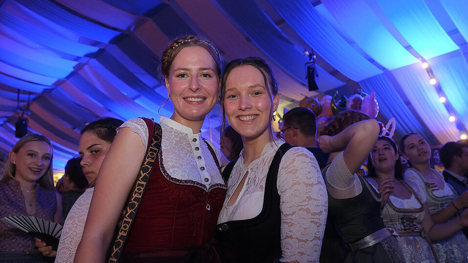 Die Partybilder vom Mittwoch, 16. August 2023, aus dem Festzelt Wenisch. Die Partybilder vom Mittwoch, 16. August 2023, aus dem Festzelt Wenisch.