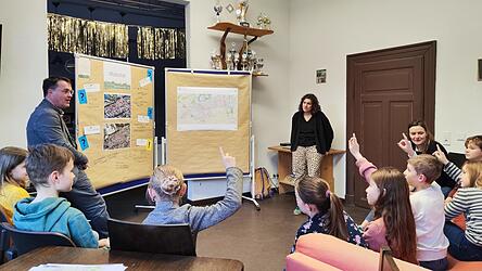 Auch ganz junge Sch&uuml;ler hatten viele Ideen und W&uuml;nsche - hier beim Thema &bdquo;Mobilit&auml;t&ldquo;.