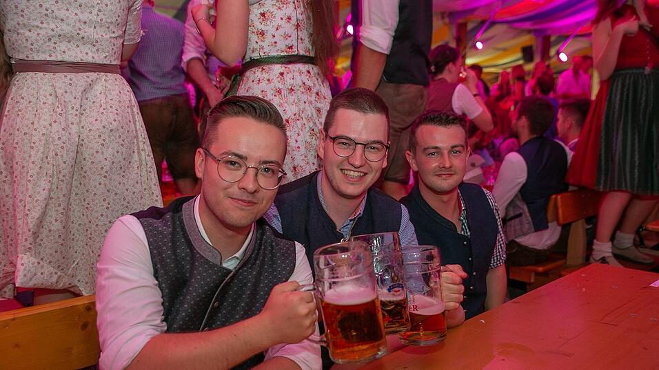 Die Partybilder vom Samstag, 13. August 2022, aus dem Festzelt Reisinger.