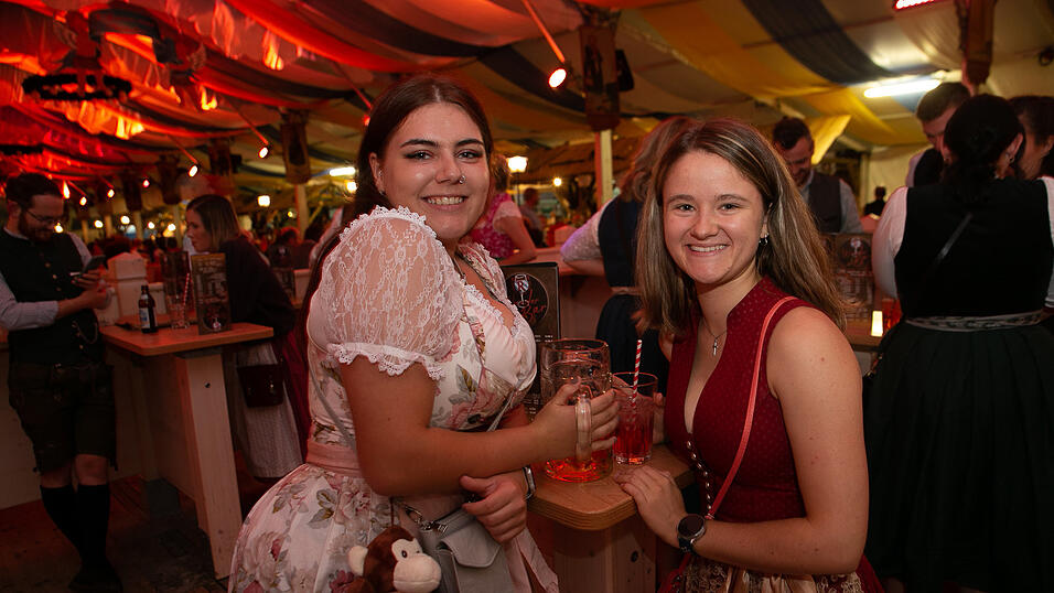 Die Partybilder von Montag, 22. August 2022, aus dem Festzelt Reisinger. 