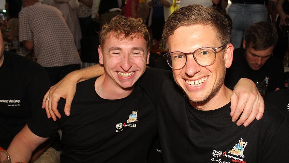 Zur Musik von Headless wurde ausgelassen gefeiert.