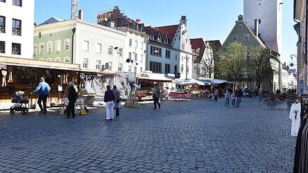 Bis Sonntag sind die St&auml;nde am Theresien- und Ludwigsplatz.