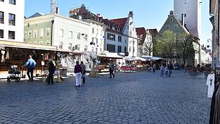 Bis Sonntag sind die Stände am Theresien- und Ludwigsplatz. Bis Sonntag sind die Stände am Theresien- und Ludwigsplatz.