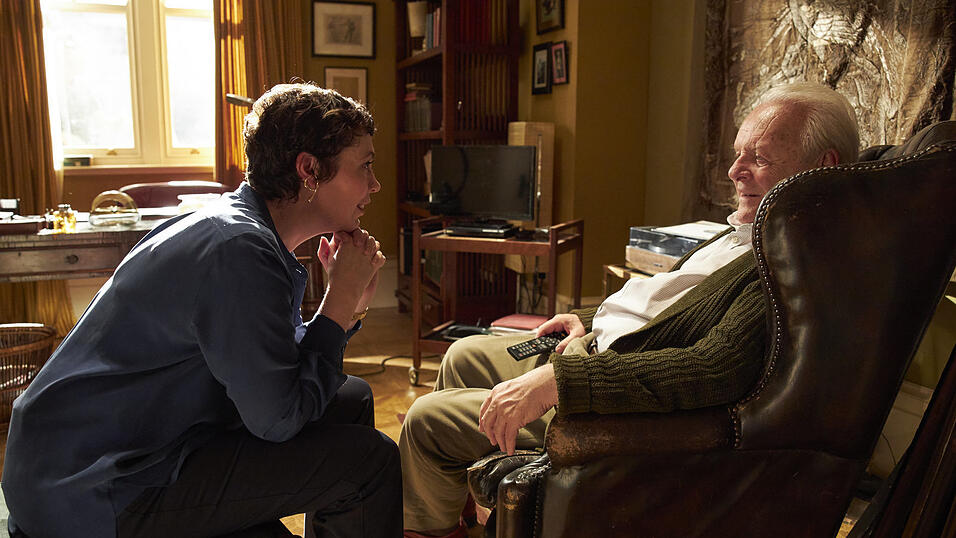 Anthony Hopkins als Anthony und Olivia Colman als seine Tochter Anne