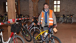 Mit dabei war auch Gerhard Rohrhofer aus Moosburg - er ist ein Extremradler und legt j&auml;hrlich 13 000 Kilometer per Rad zur&uuml;ck.