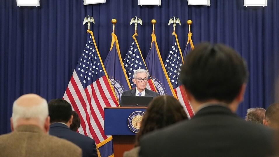 Fed-Chef Jerome Powell sieht keine Änderungen an den Aussichten für Beschäftigung und Inflation seit dem letzten Zinsentscheid. Fed-Chef Jerome Powell sieht keine Änderungen an den Aussichten für Beschäftigung und Inflation seit dem letzten Zinsentscheid.