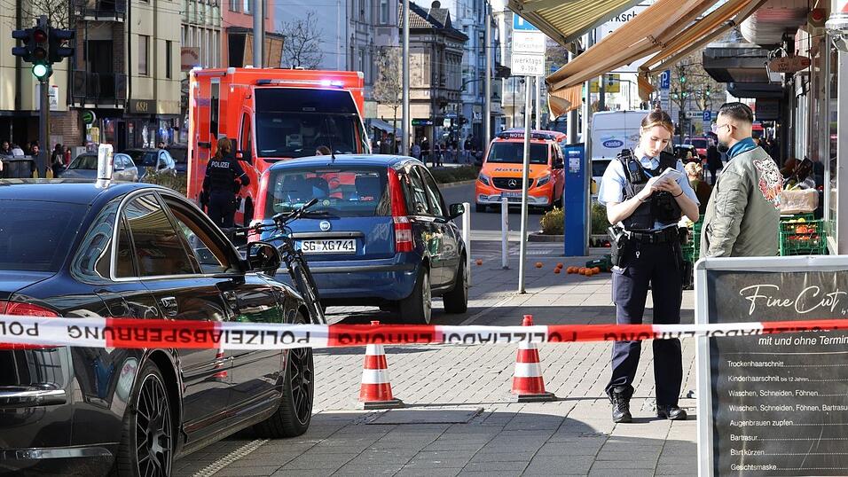 Einer der Angegriffenen wollte den Erkenntnissen zufolge den Streit schlichten.