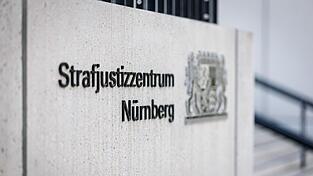 Das Motiv f&uuml;r die Tat war demnach ein erbitterter Streit zwischen den beiden Familien, nachdem sich die junge Frau von dem heute 27-J&auml;hrigen getrennt hatte.