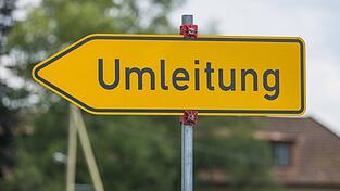 F&uuml;r die Dauer der Wartungsarbeiten werden Umleitungen eingerichtet. (Symbolbild)