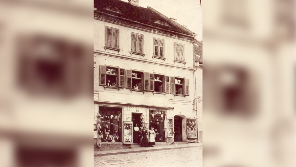 Das gesuchte Geb&auml;ude, fotografiert in den 1920er-Jahren.