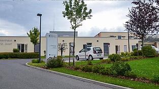 Das Bad Kötztinger Krankenhaus ist als Fachkrankenhaus für Altersmedizin und Palliativbetreuung anerkannt worden.