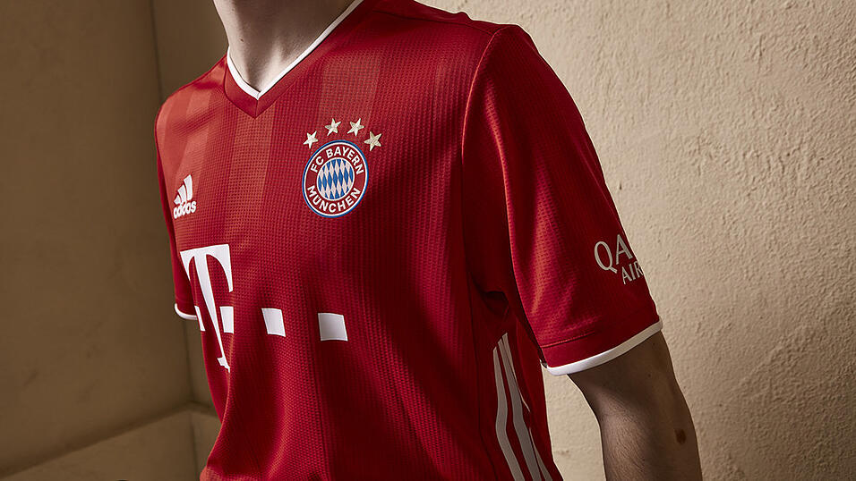 In diesem Trikot wird der FC Bayern in der kommenden Saison zu Hause auflaufen.