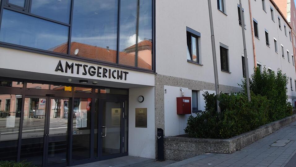 Am Straubinger Amtsgericht fand der Prozess gegen den 43-jährigen Obdachlosen statt.