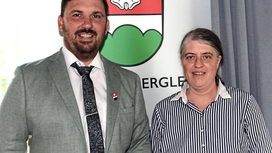 Verbandsvorsitzender Anton Scherer mit seiner Stellvertreterin Nathalie Kienm&uuml;ller-Stadler.