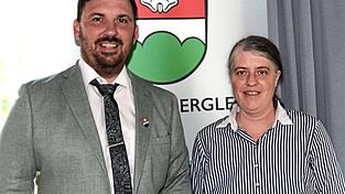 Verbandsvorsitzender Anton Scherer mit seiner Stellvertreterin Nathalie Kienm&uuml;ller-Stadler.