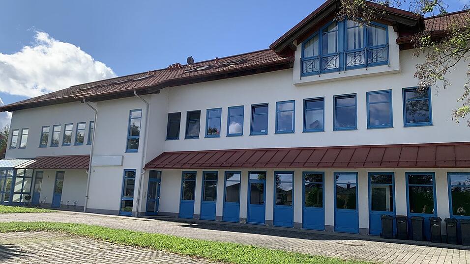 Hier sollten 24 Fl&uuml;chtlinge in den Kellerbereich einziehen.