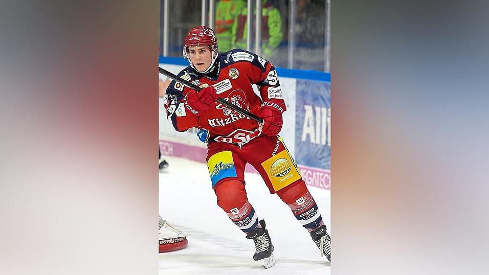 DSC-Neuzugang Luke Weilandt lief bereits am Freitag gegen Erding f&uuml;r die Donaust&auml;dter auf, auch in Memmingen zeigte der St&uuml;rmer, dass er eine Bereicherung f&uuml;r die Deggendorfer Offensive ist.