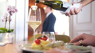 Viele Restaurants in Deutschland stehen wegen gestiegener Preise unter Druck. (Symbolbild) Viele Restaurants in Deutschland stehen wegen gestiegener Preise unter Druck. (Symbolbild)