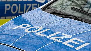 Im Landkreis Rottal-Inn wurde ein Unfallfahrer erst Tage später in einem Wohnhaus von der Polizei entdeckt.
