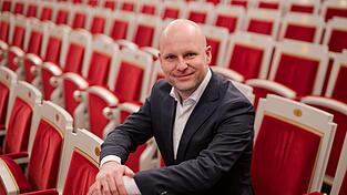 Sebastian Ritschel ist seit der Spielzeit&nbsp;2022/23 Intendant und Operndirektor des Theater Regensburg. Vorab war er Operndirektor und Leiter der Sparte Musiktheater an den Landesb&uuml;hnen Sachsen in Radebeul.