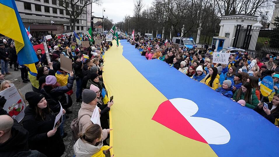 Bei vielen Polen wendet sich die Stimmung gegen die Ukrainer im Land. (Archivbild) Bei vielen Polen wendet sich die Stimmung gegen die Ukrainer im Land. (Archivbild)