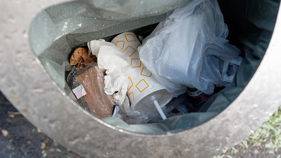 Die Statue landete im Müll (Symbolbild)